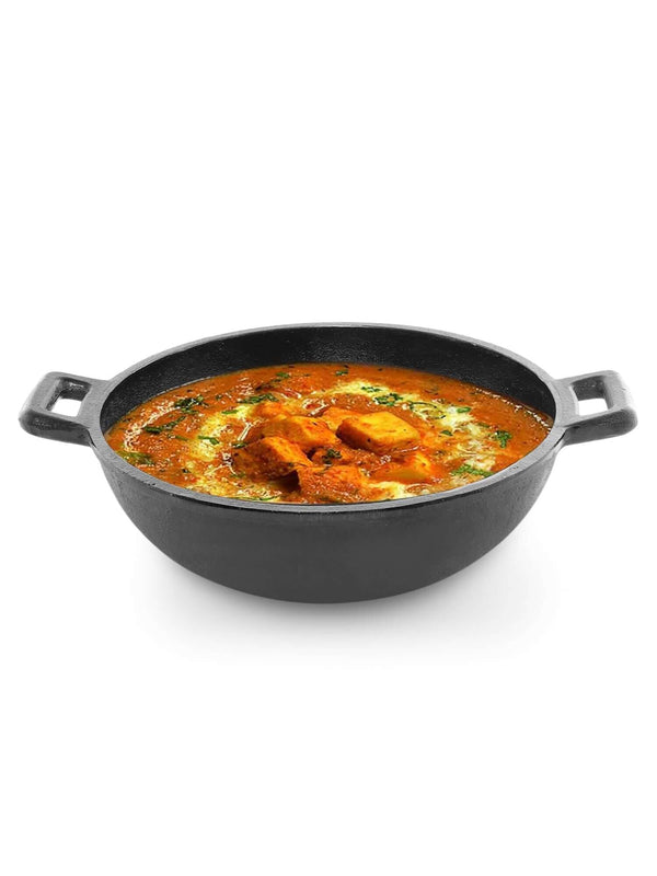 Authentic Indian Kadai Paneer Recipe – Cooked to Perfection in a Cast Iron Kadai